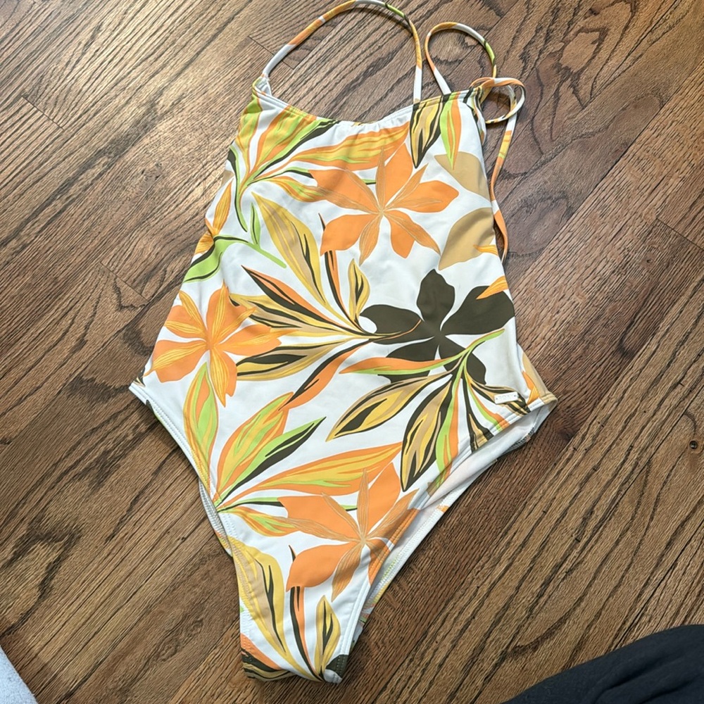 Roxy floral print bathing suit